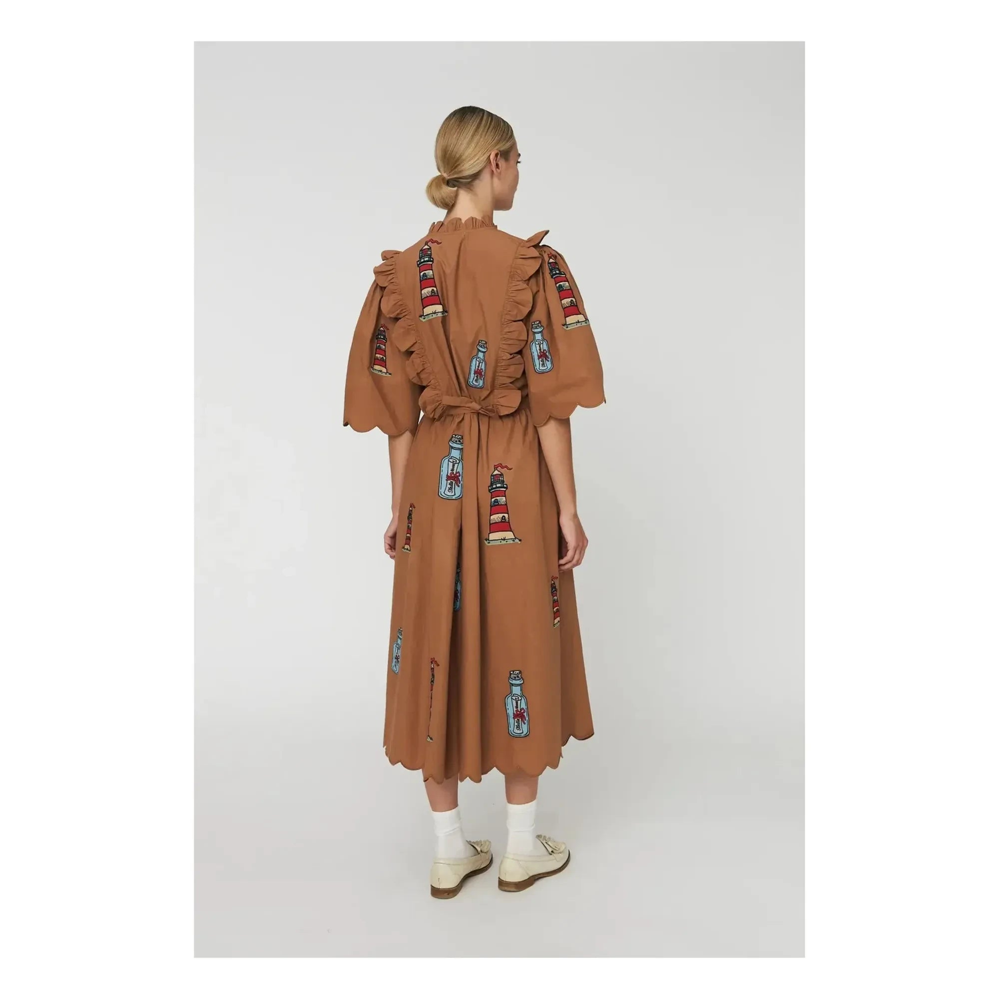 Stella Nova - Besticktes Kleid aus Bio-Baumwolle | Braun