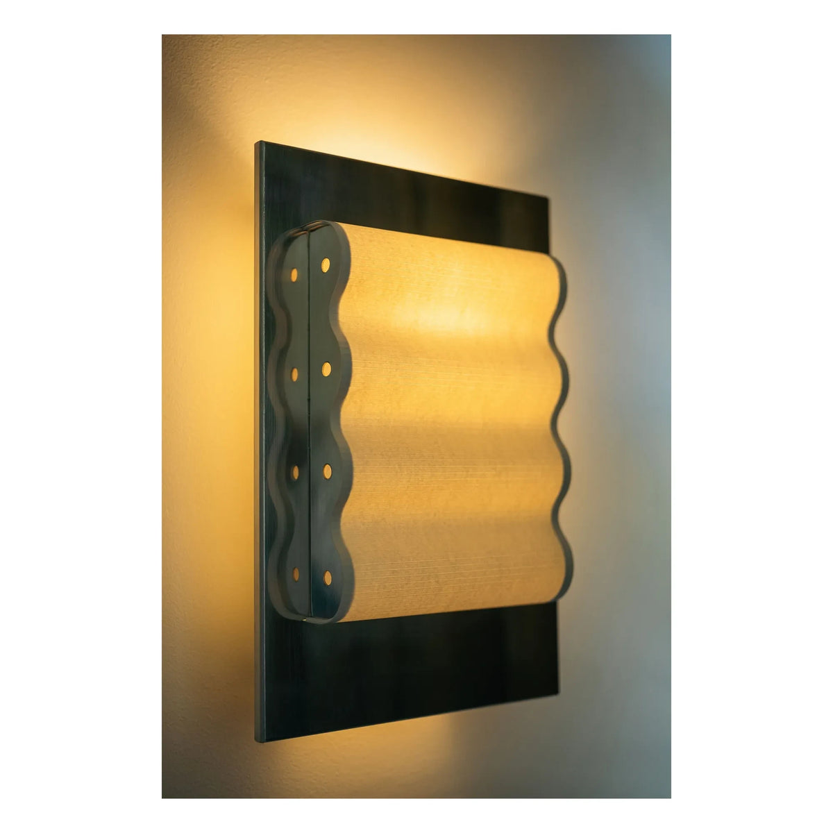 Violaine d'Harcourt - Frame Wave Wandleuchte | Silber