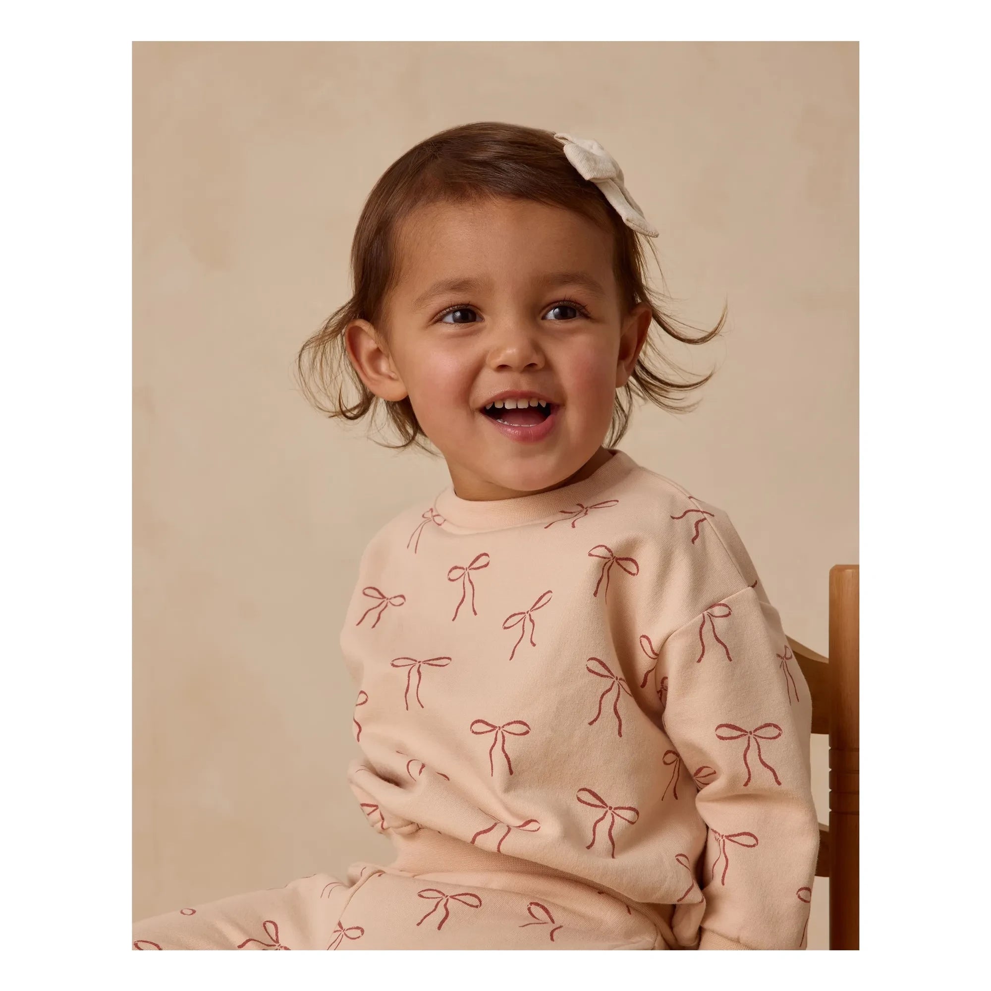 Quincy Mae – Sweatshirt mit Knoten aus Bio-Baumwolle | Koralle
