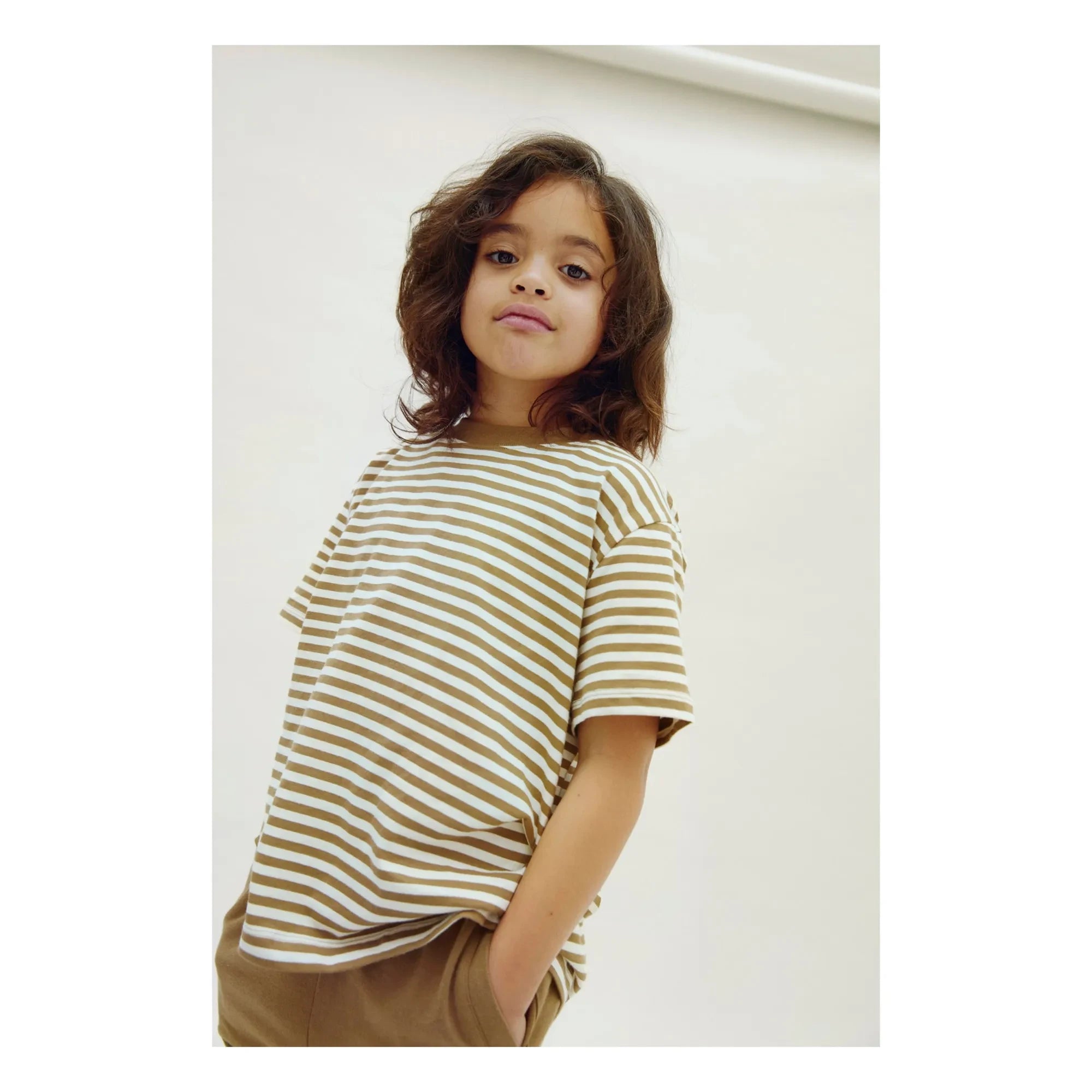 Gray Label – Oversize Gestreiftes T-Shirt aus Bio-Baumwolle | Khakibraun