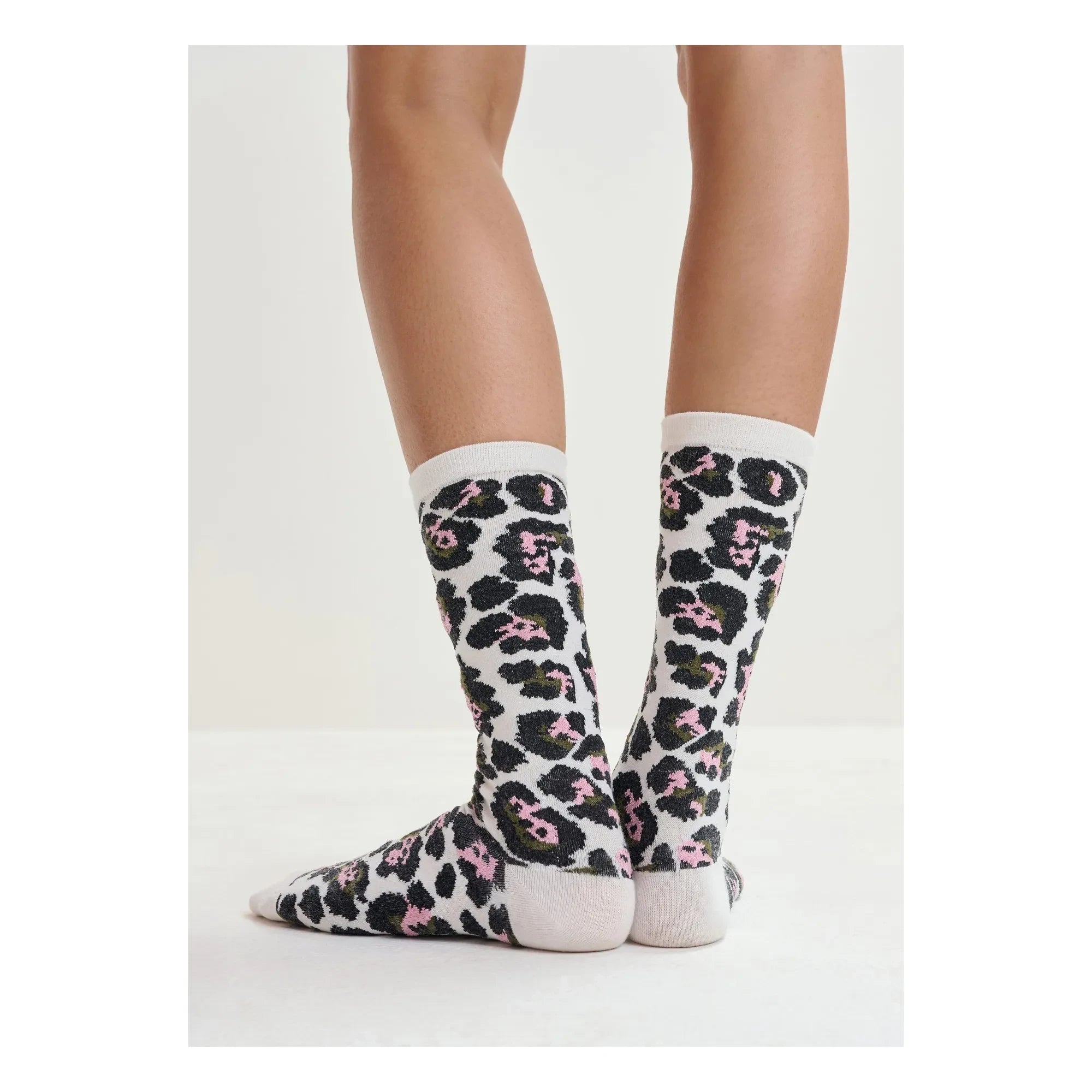 Essentiel Antwerp - Jimz Leoparden-Socken | Weiß