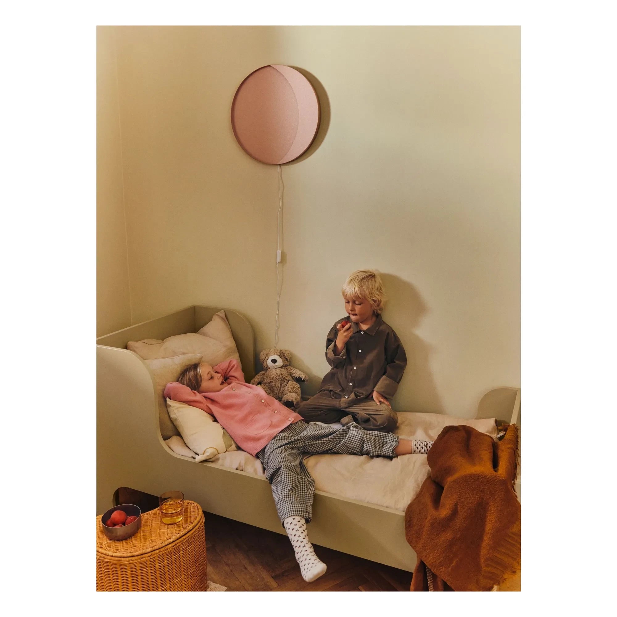 Ferm Living Kids - Neba Wandlampe | Rosa