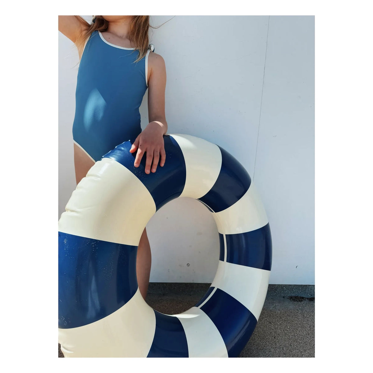 Petites Pommes - Elizabeth Mayo | Hellblau