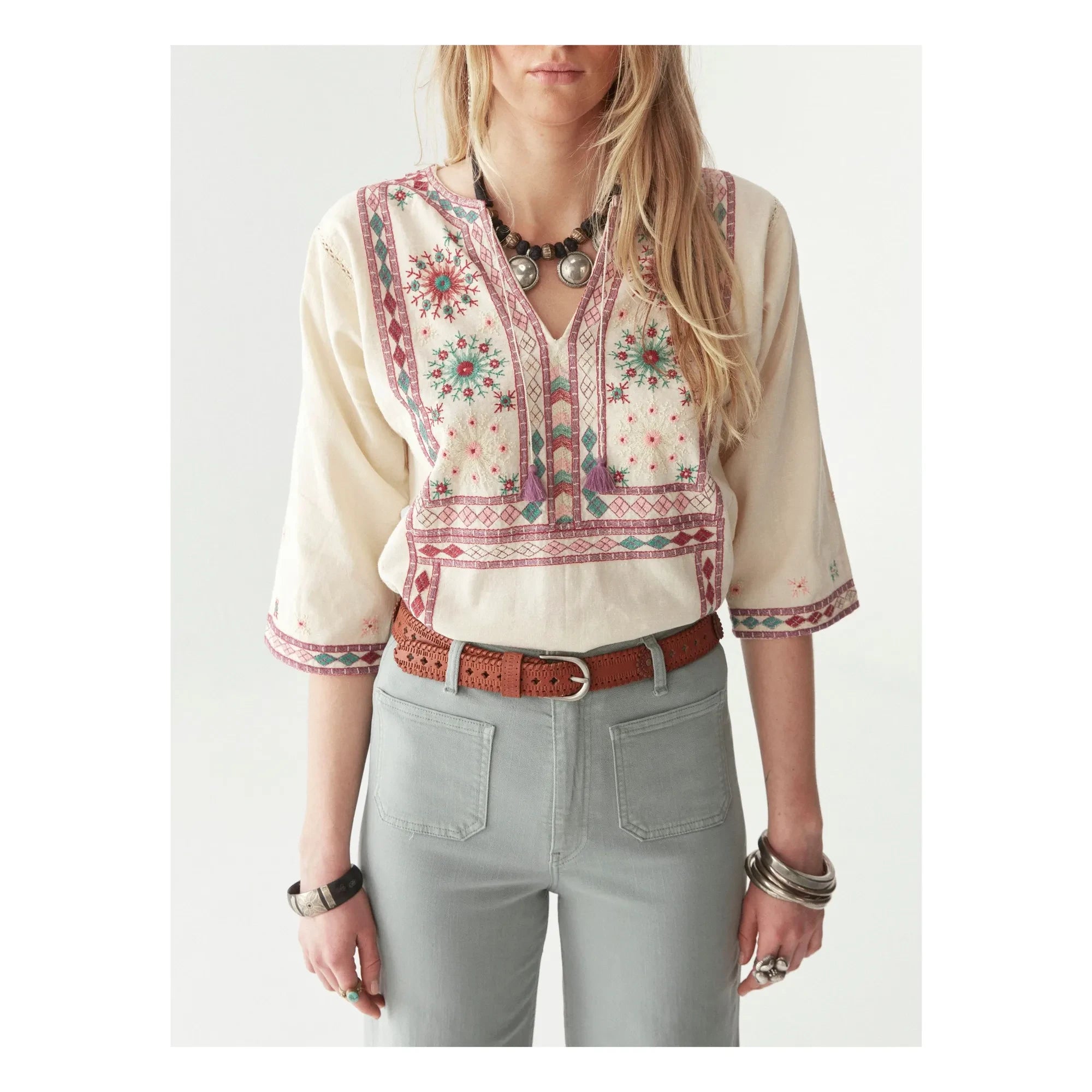 Maison Hotel - Choti Holi Nimirta Bluse | Ecru