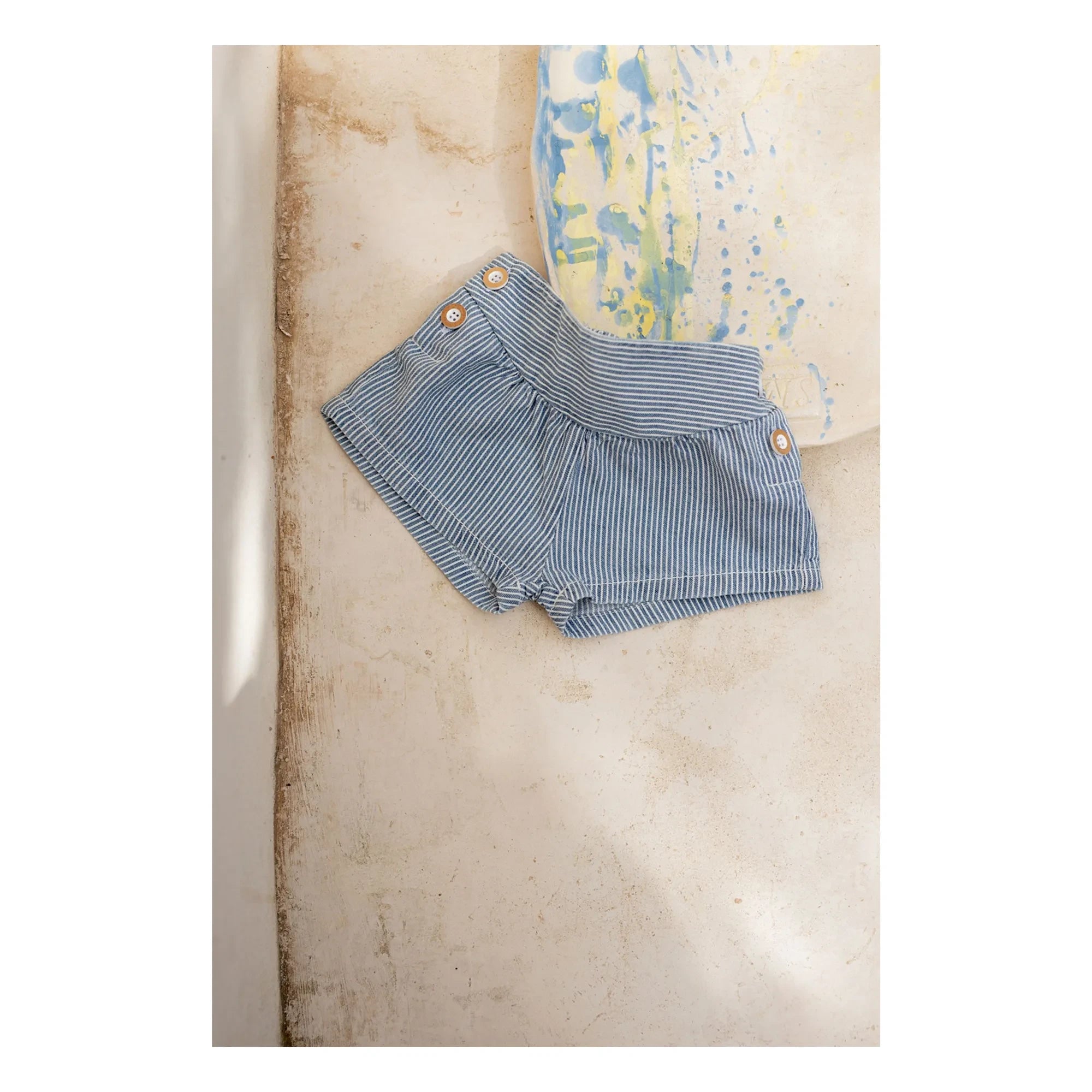1+ in the family - Denim Deia Gestreifte Bio-Baumwollshorts | Hellblau