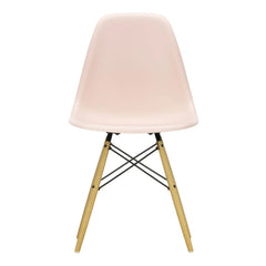 Vitra - DSW Kunststoffstuhl - Ahornfuß - Charles & Ray Eames | Zartrosa