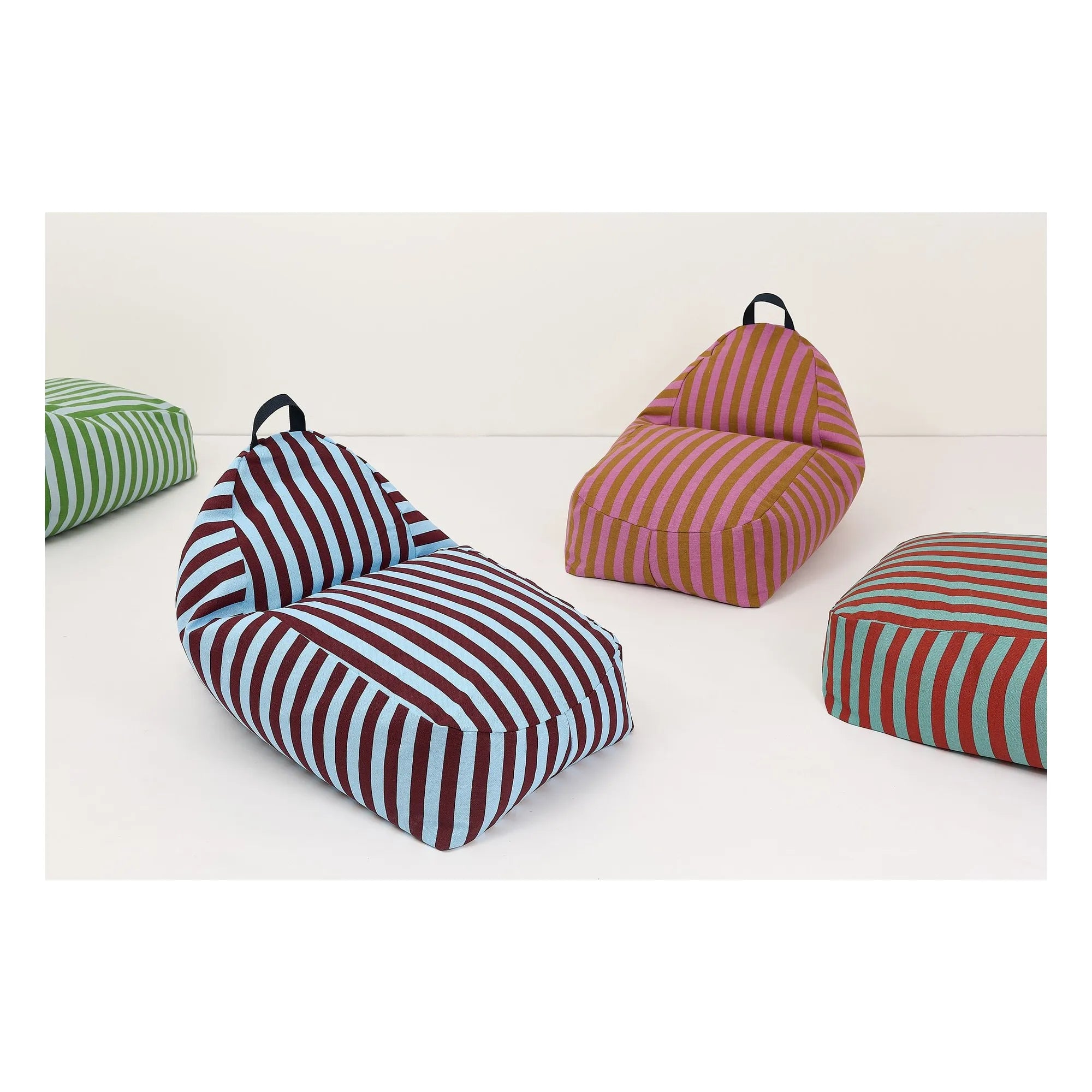 Nobodinoz - Bliss langer Pouf | Rosa