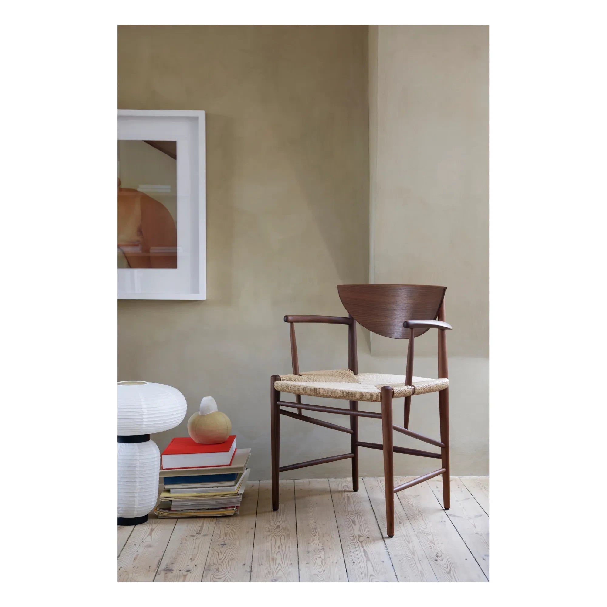 & Tradition - Kollu HM4 Wooden Chair | Walnut