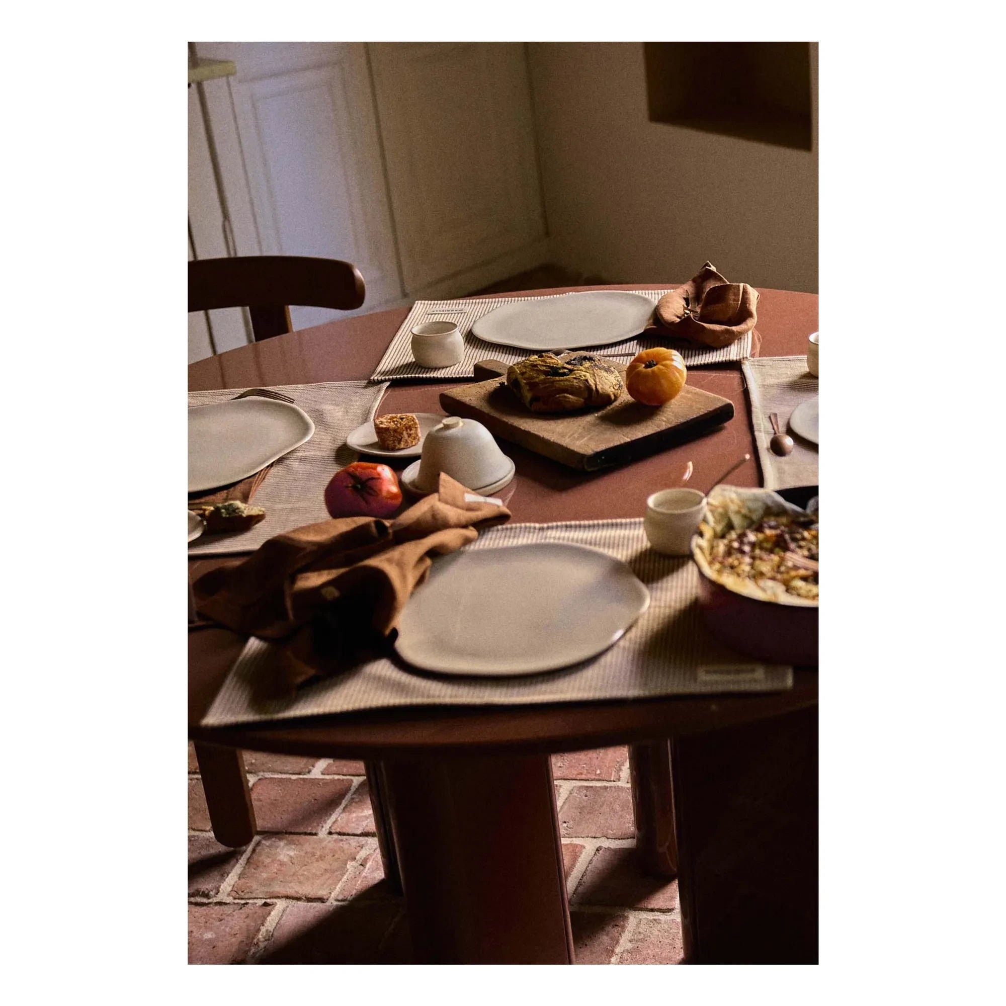 Gabrielle Paris - Garance gestreifter Tischset | Rot