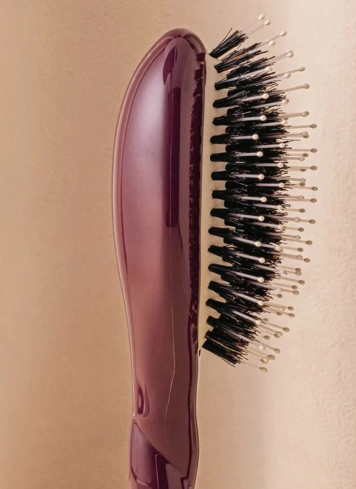 La Bonne Brosse - La Petite Brosse L'Indispensable Douceur Nr. 03 - Empfindliche Kopfhaut | Aubergine