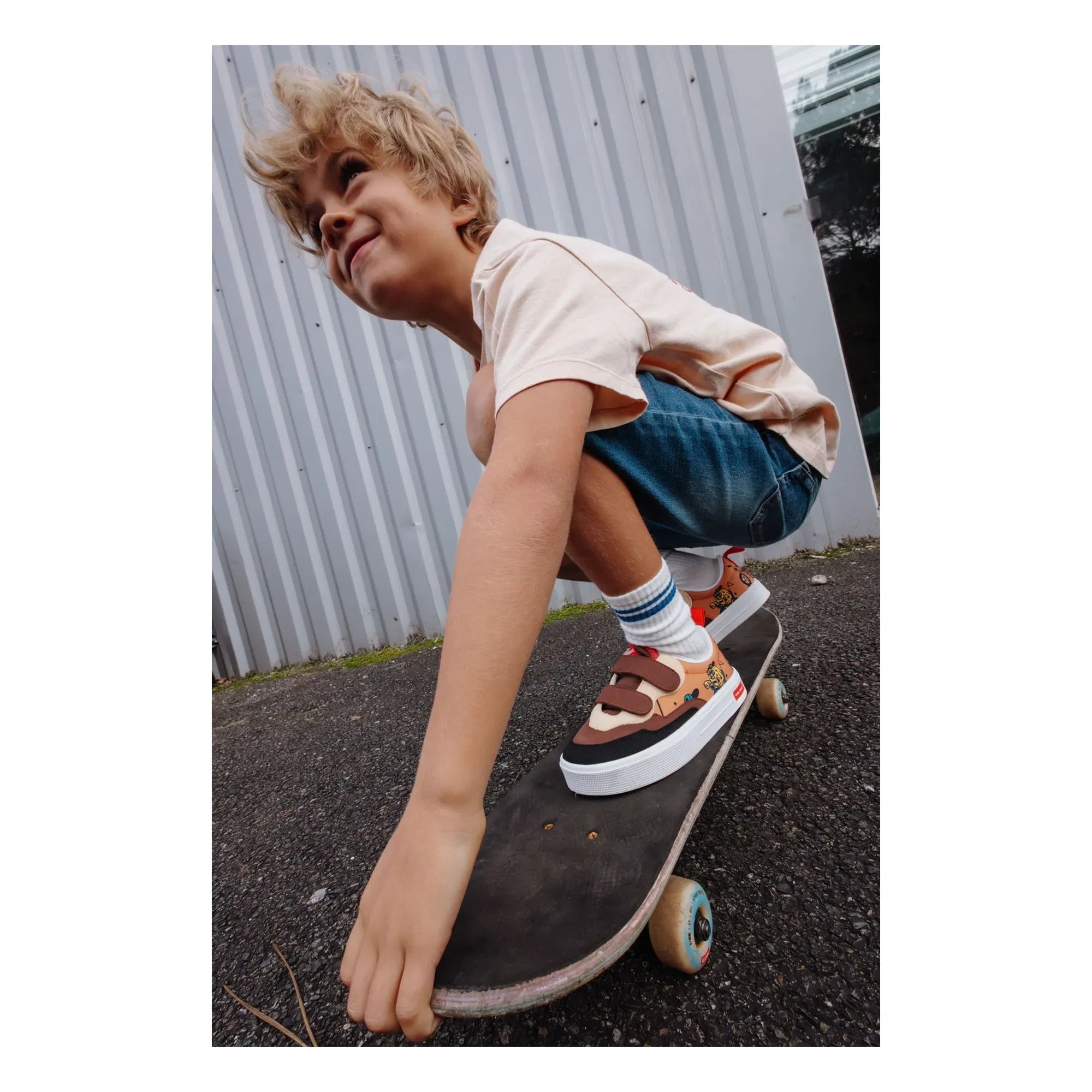 Hello Hossy - Mascots Ride Comic-Sneaker | Braun