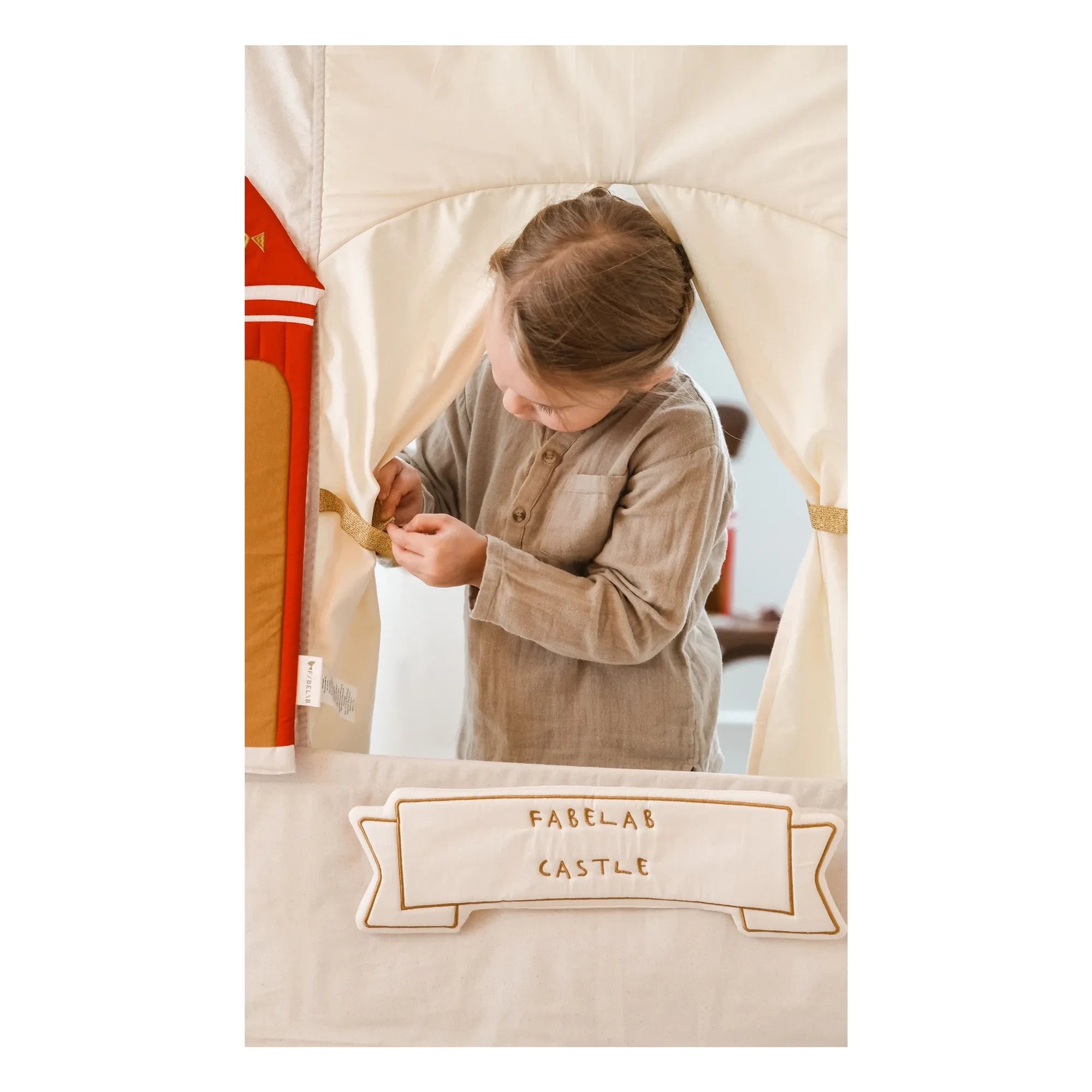 Fabelab - Theater-Requisiten Château | Senf