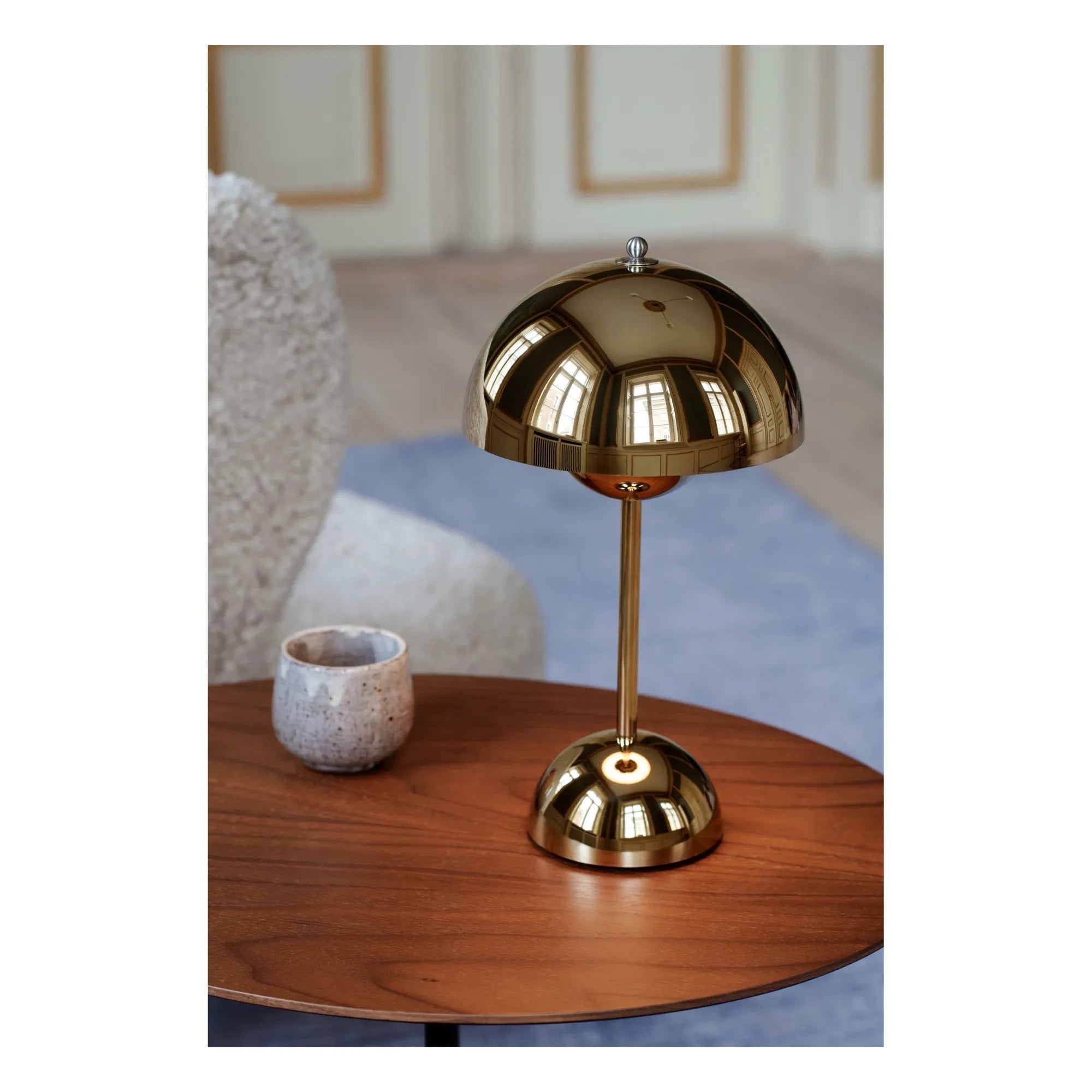 & Tradition - VP9 Flowerpot Portable Tischleuchte, Vernon Panton | Messing
