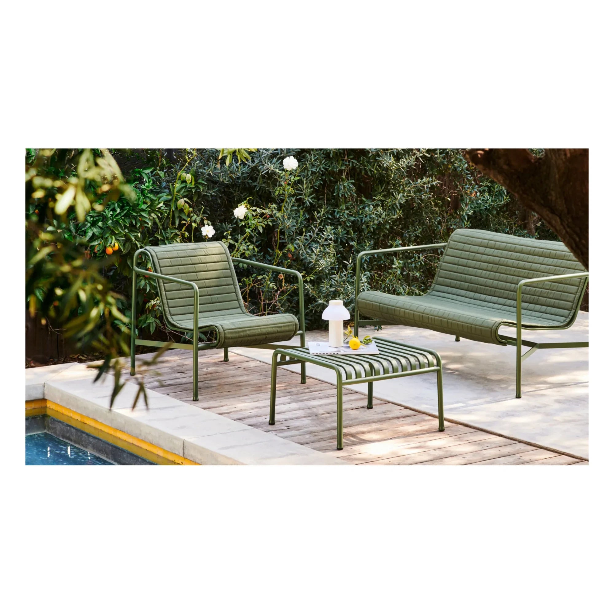Hay - Ronan ve Erwan Bouroullec tarafından tasarlanan Palissade Yan Sehpa - 65 x 60 cm | Zeytin yeşili