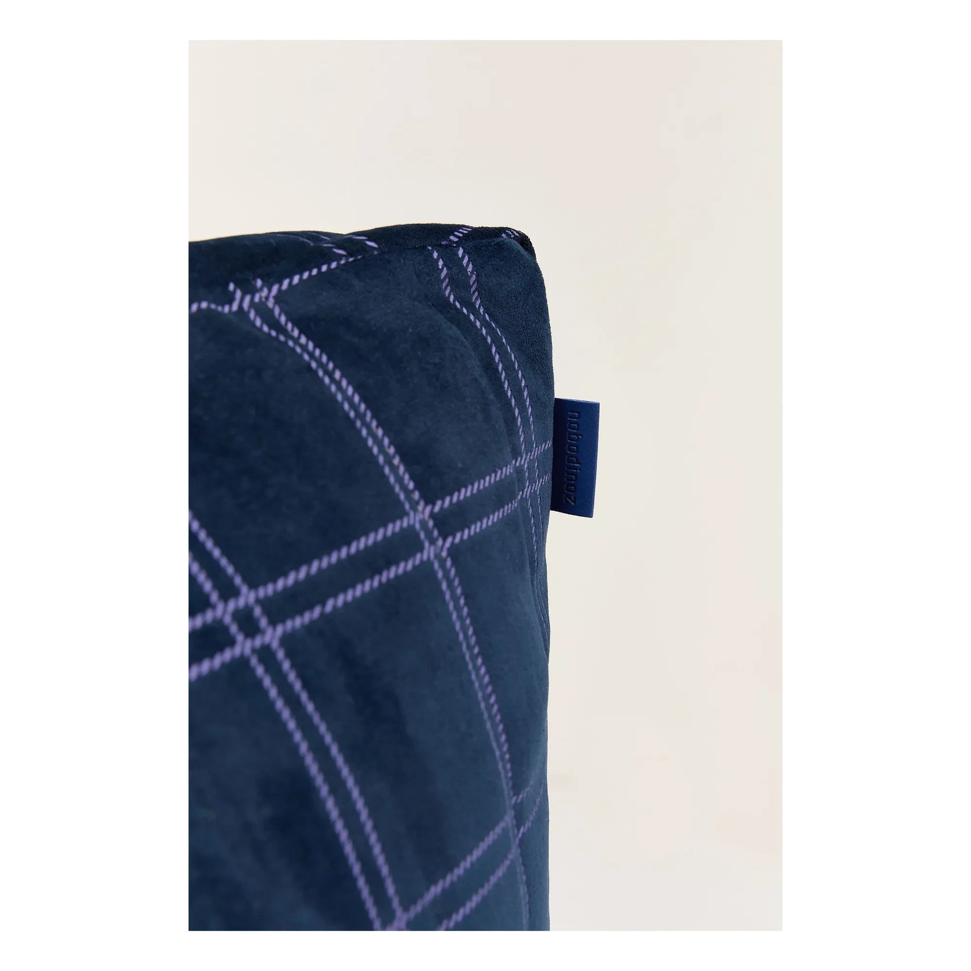 Nobodinoz - Chelsea Fußhocker | Marineblau