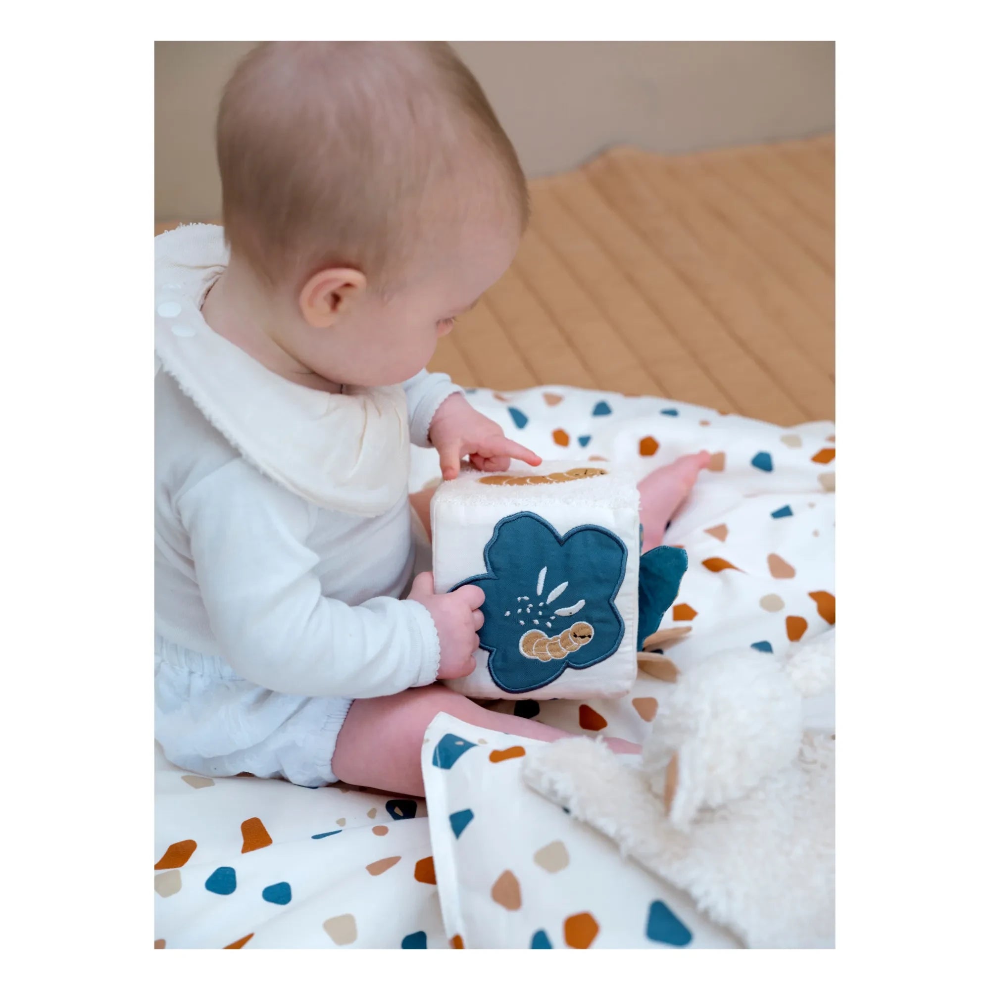 Fabelab - Sensorischer Aktivitätswürfel - Little Butterfly