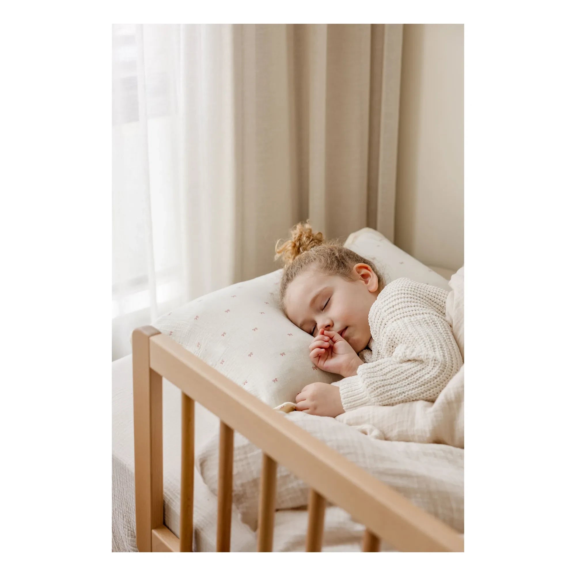 Soft Spot - Kissenbezüge aus Bio-Baumwolle mit Schleife – 2er-Set | Ecru