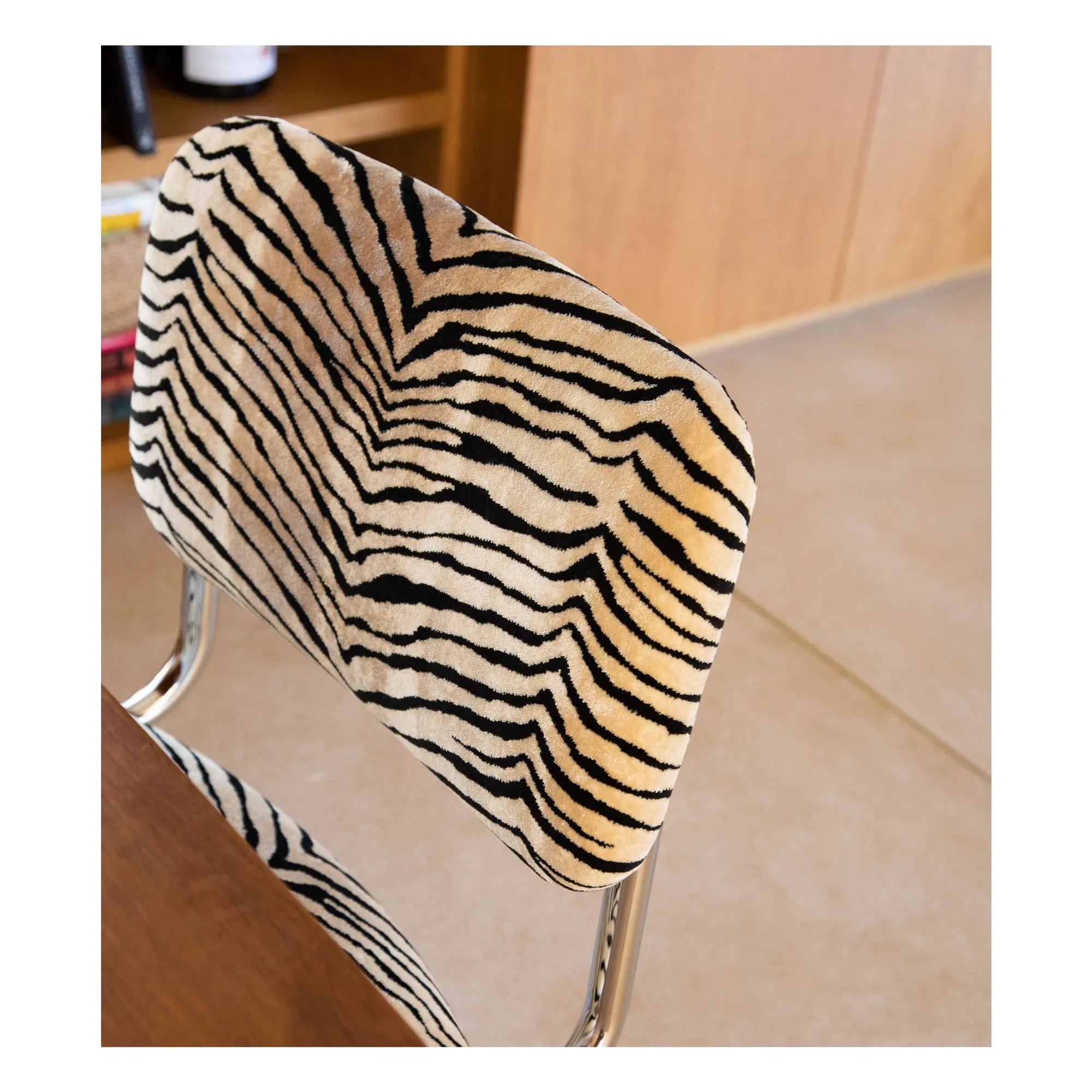 The Socialite Family - Samt Barhocker Classica | Tiger