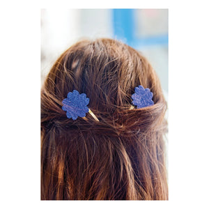 Tartine et Chocolat - 2er-Set Hibiskus Glitzer-Haarspangen | Königsblau