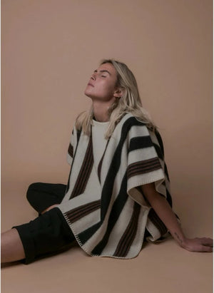 La Méricaine - Blackfeet Recycelte Wolle Lange Poncho | Ecru
