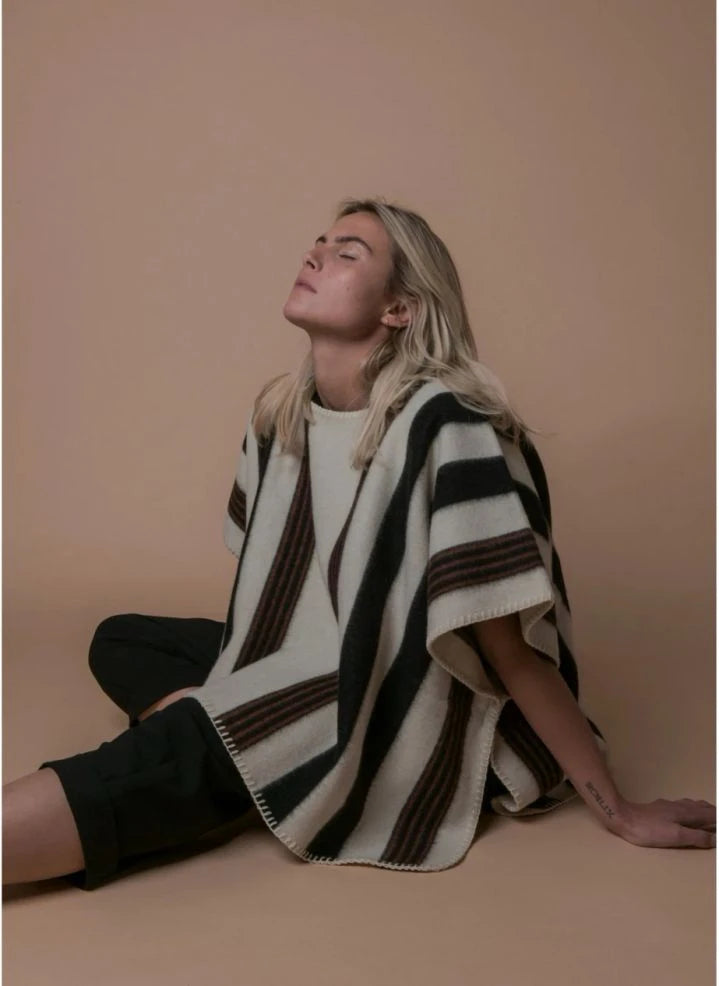 La Méricaine - Blackfeet Recycelte Wolle Lange Poncho | Ecru
