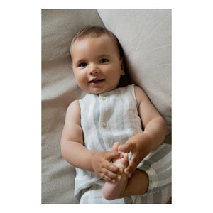 1+ in the family - Mori Gestreifter Leinen-Strampler | Ecru