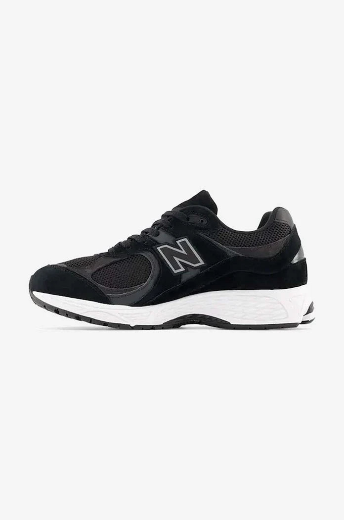 New Balance M2002 Sneaker