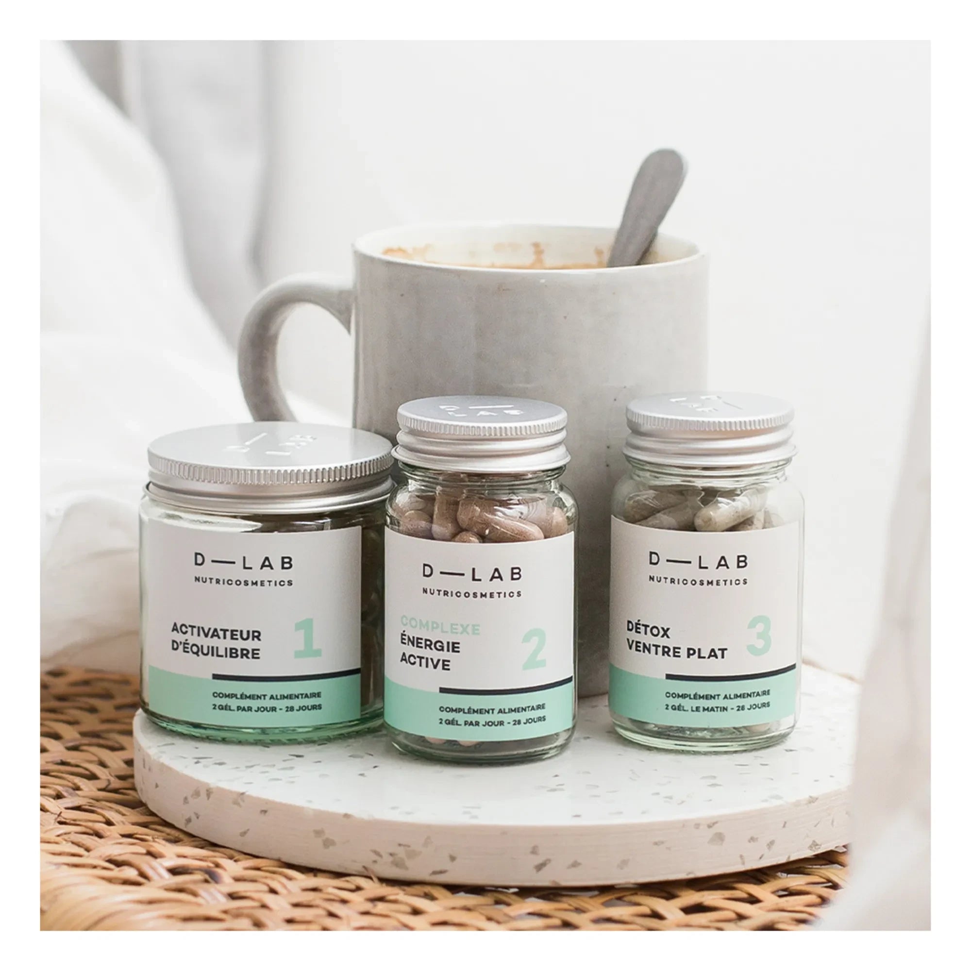 D-LAB NUTRICOSMETICS - Flacher Bauch Programm - 1 Monat