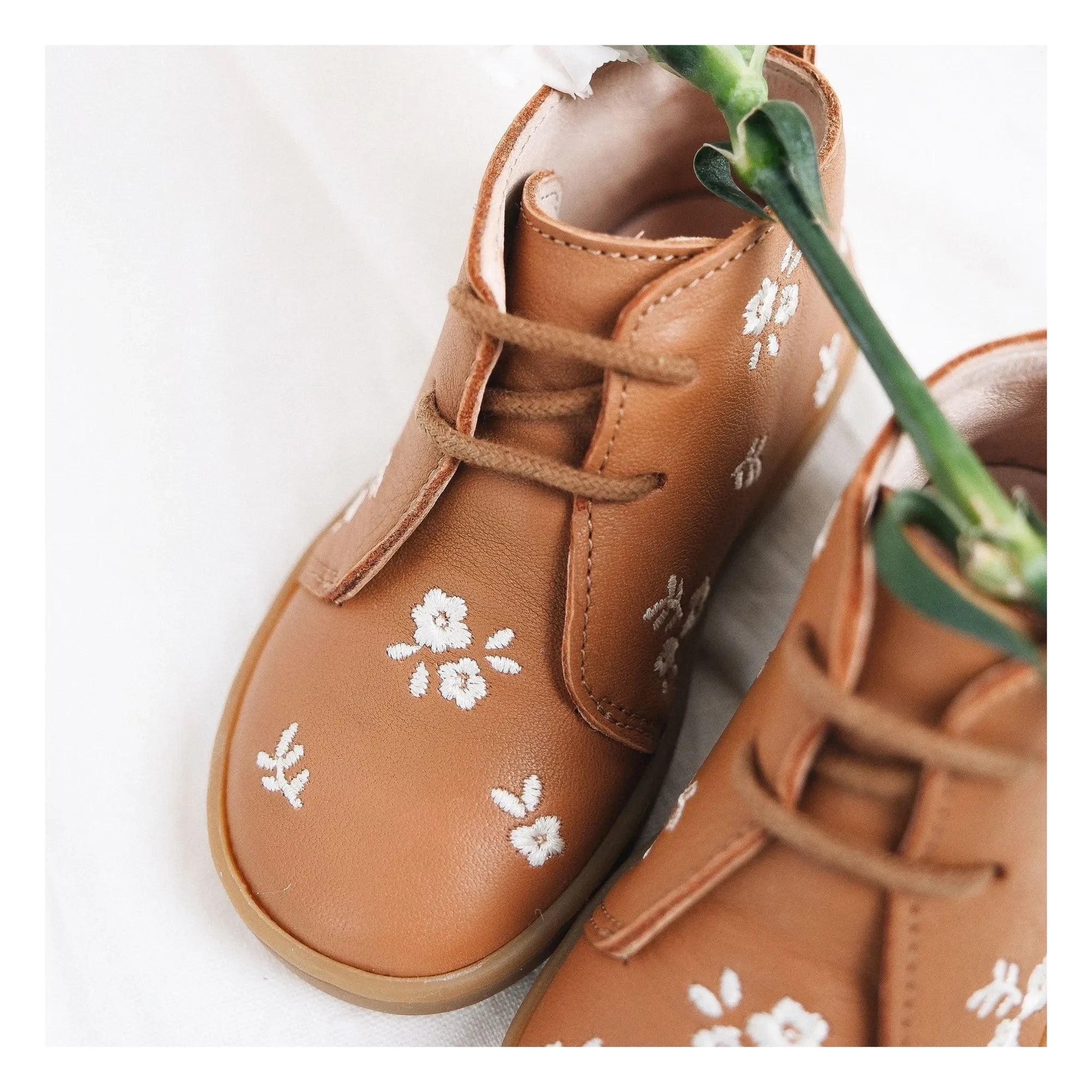 Lazare - Raoul Fleurs Schnürsneaker | Camel