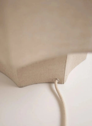 Olsson & Jensen - Forli Stoff-Tischlampe | Ecru