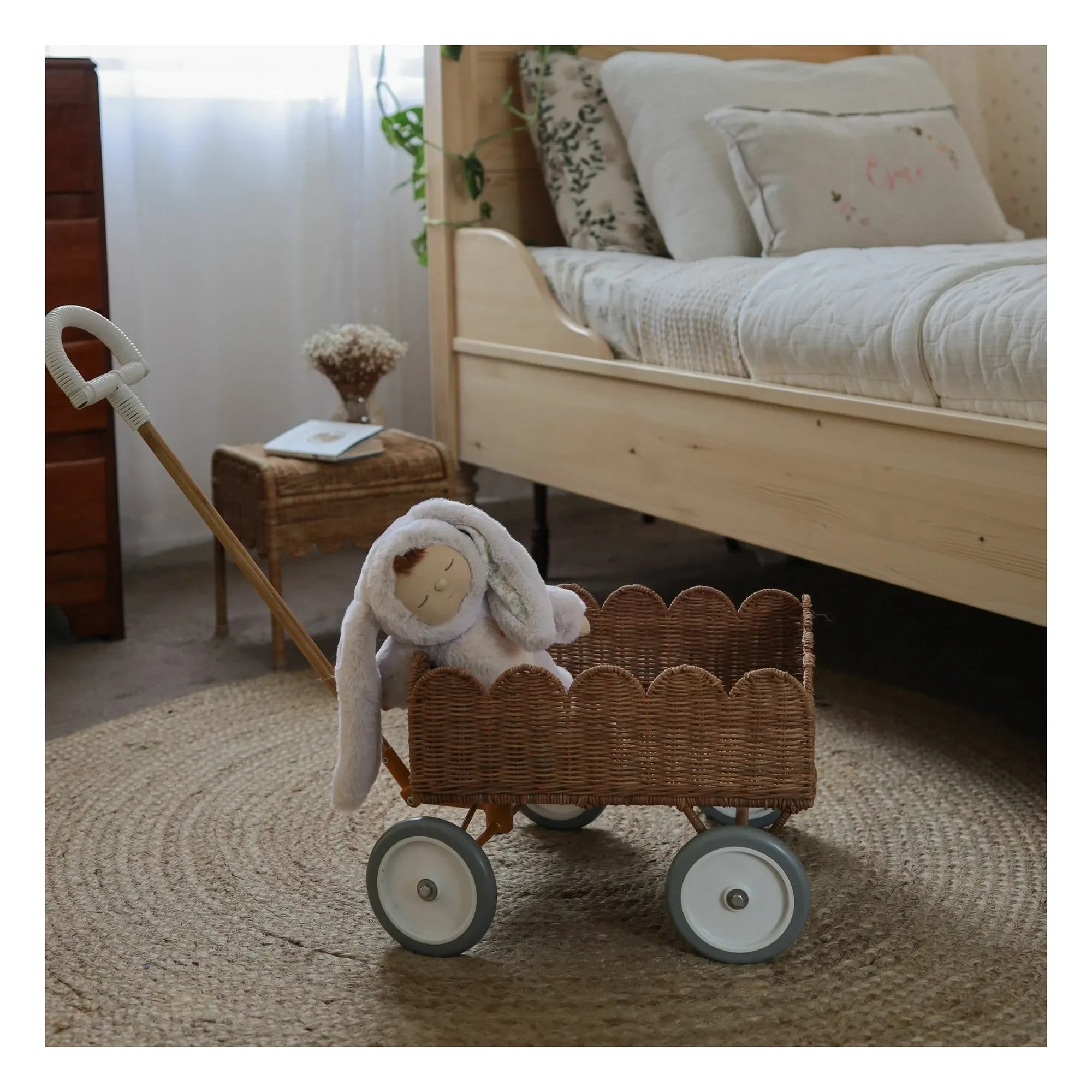 Olli Ella - Blattgeflochtener Wagen