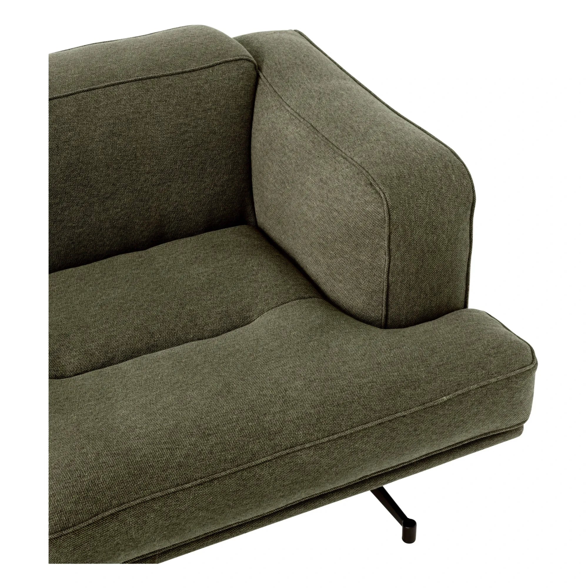 & Tradition - Inland AV22 2-Sitzer Sofa, Schwarzer Sockel | Khaki