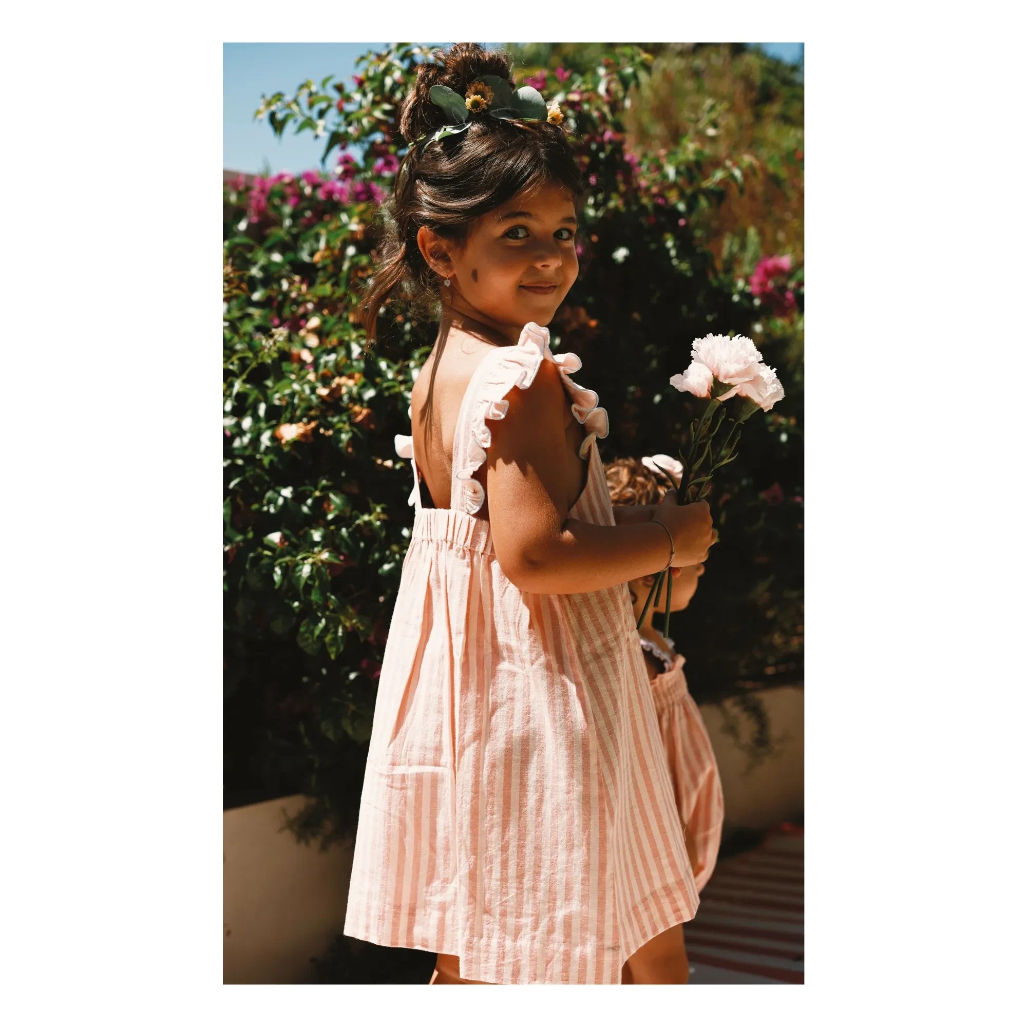 Lilinoa – Gestreiftes Rüschenkleid für Zuhause | Blush