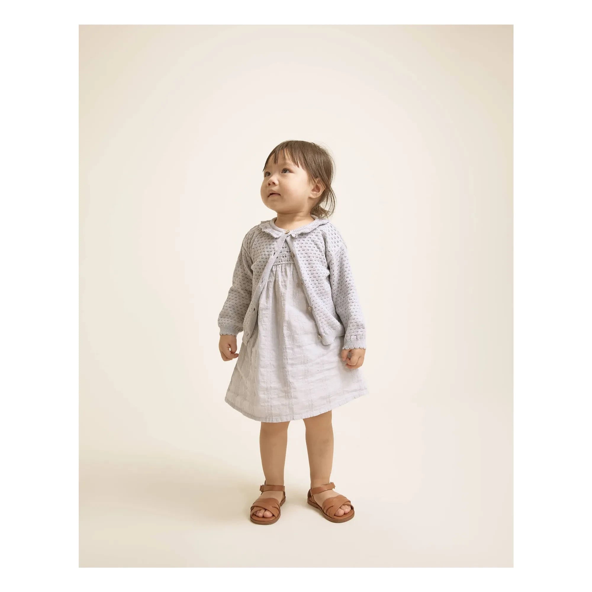 Búho – Boho Strickjacke aus Bio-Baumwolle mit Ajourmuster | Hellblau