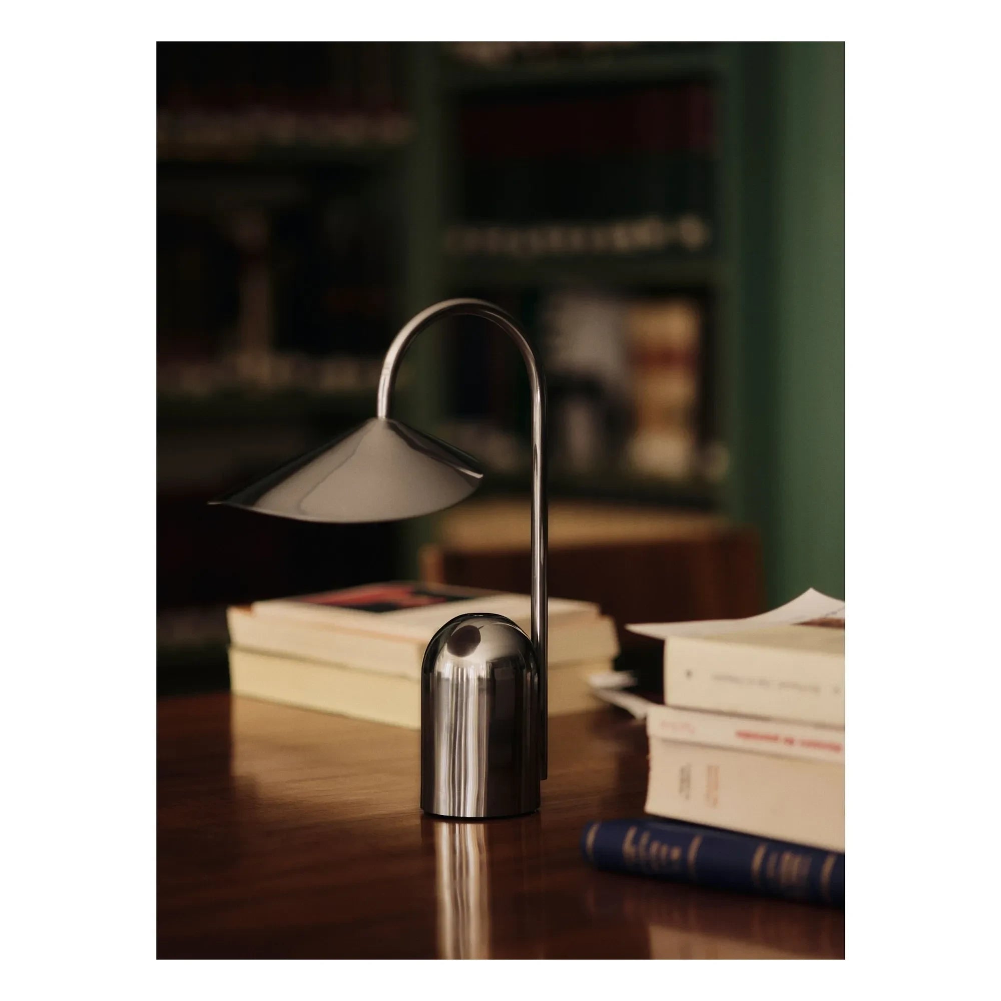 Ferm Living - Arum Tischlampe | Stahl