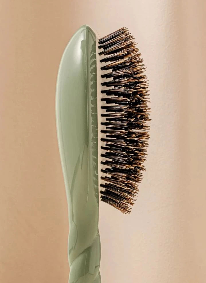 La Bonne Brosse - Die Universelle Haarbürste Nr. 01 - Pflege und Glanz | Pistaziengrün