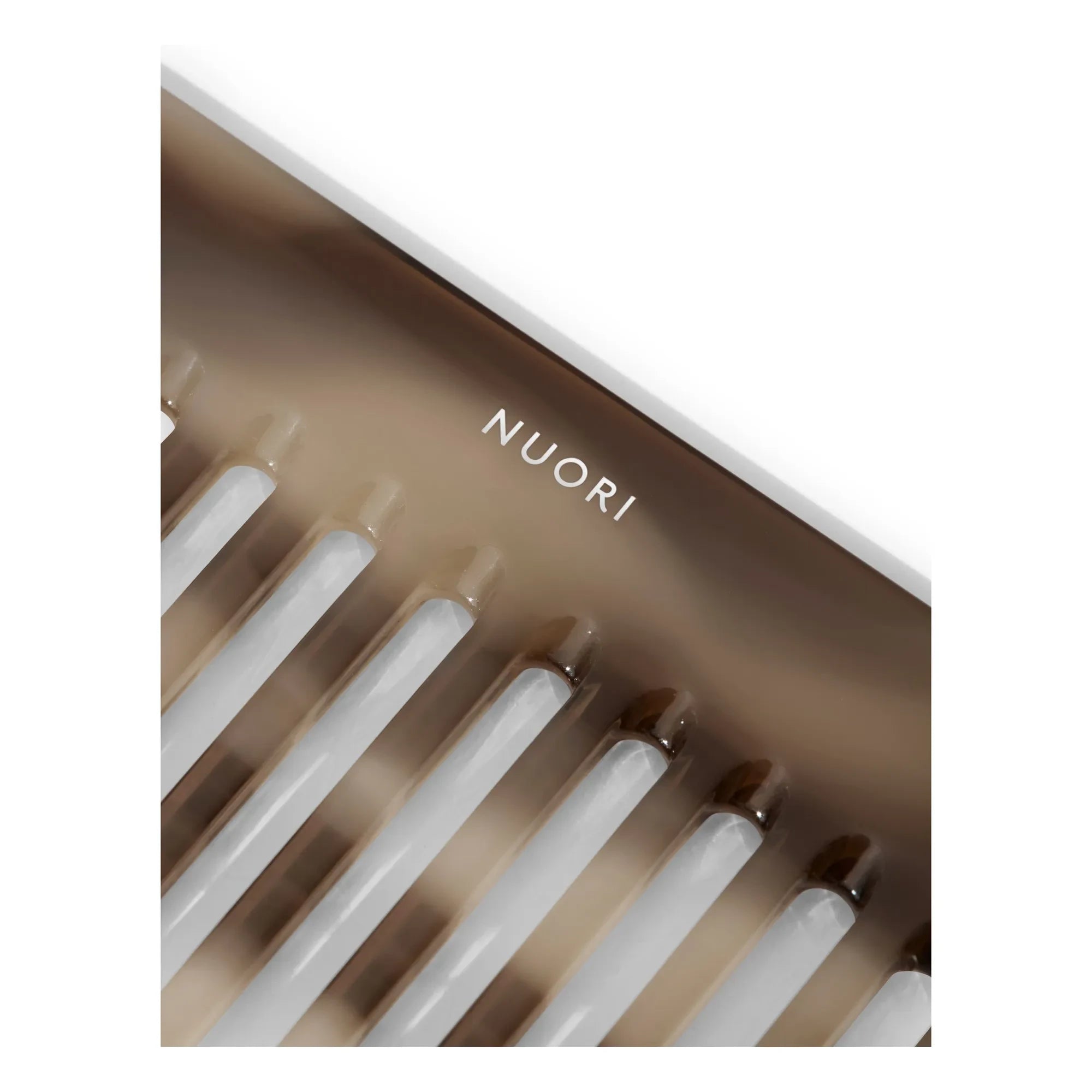 Nuori - Kamm für dichtes Haar | Gesprenkelte Schildpattoptik