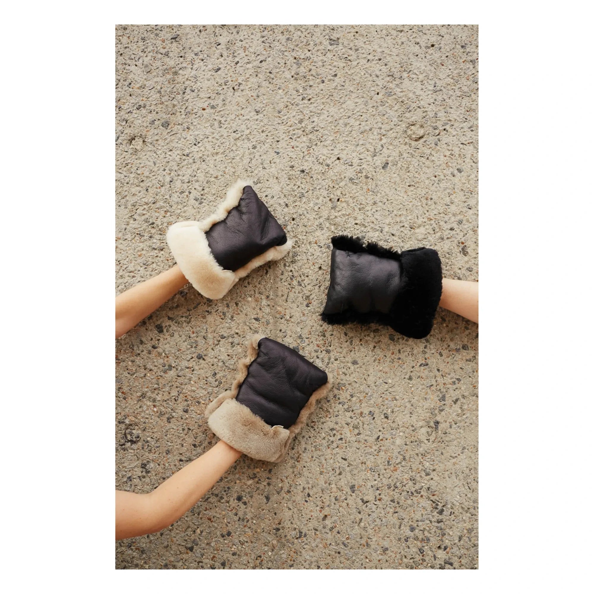 BINIBAMBA - Lammfell-Kinderwagenhandschuhe | Toast