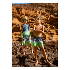 Molo – Niko Degradé Badeshorts aus recyceltem Fasergewebe | Neon-Grün