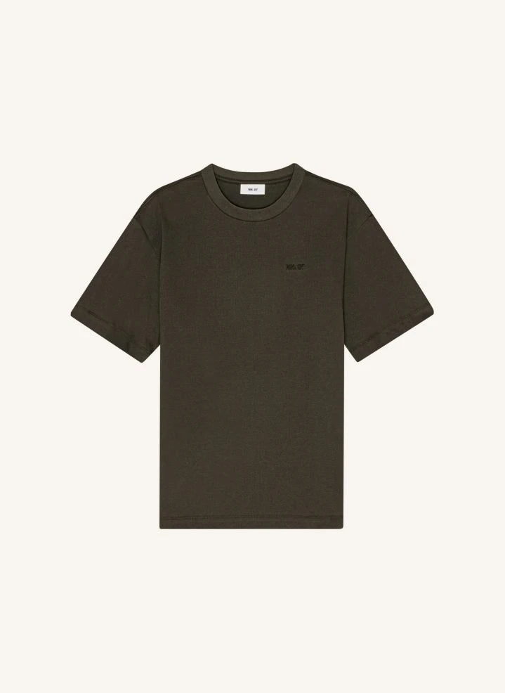 NN.07 - Nat Logo 3525 organische Baumwoll-T-Shirt | Dunkel Khaki