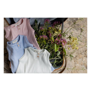 1+ in the family - Gestreifter Vendrell Ripp-Strampler | Puder