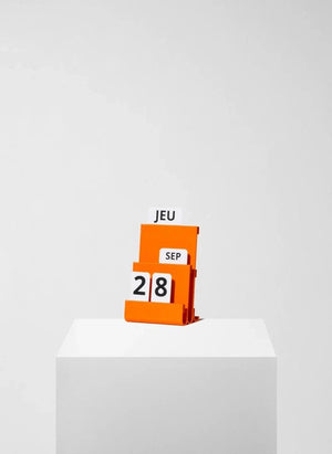 Warren & Laëtitia - Joes Perpetual Kalender | Orange