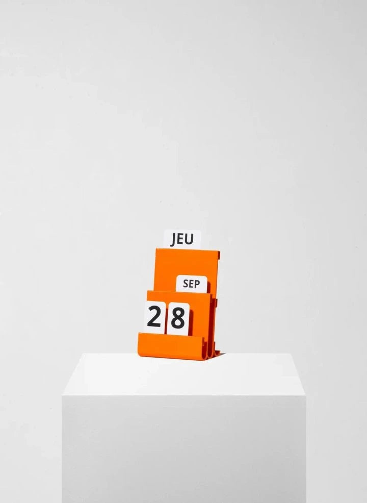 Warren & Laëtitia - Joes Perpetual Kalender | Orange