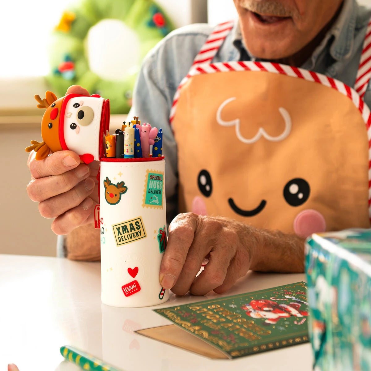 Legami - 2-in-1 Silikon Weihnachtsschreibetui Eisbär - Kawaii