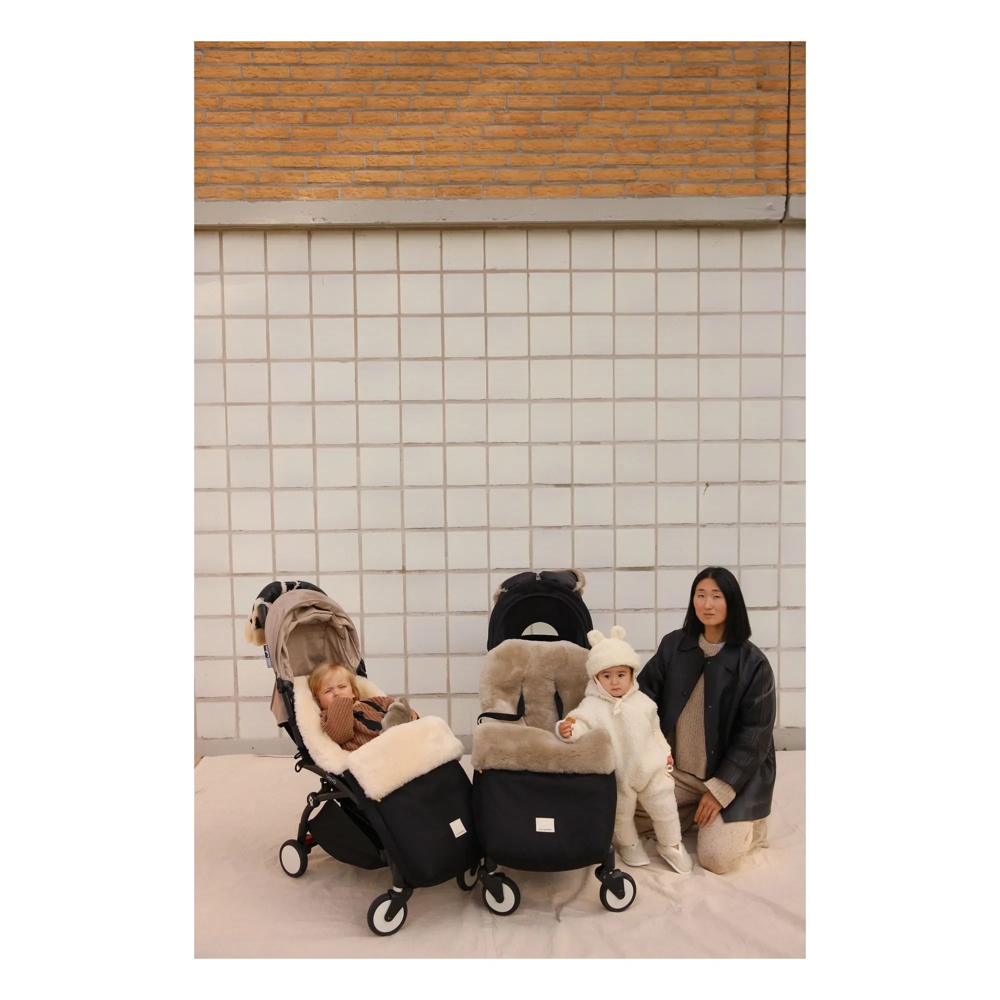 BINIBAMBA - Lammfell-Fußsack für Babyschalen | Toast