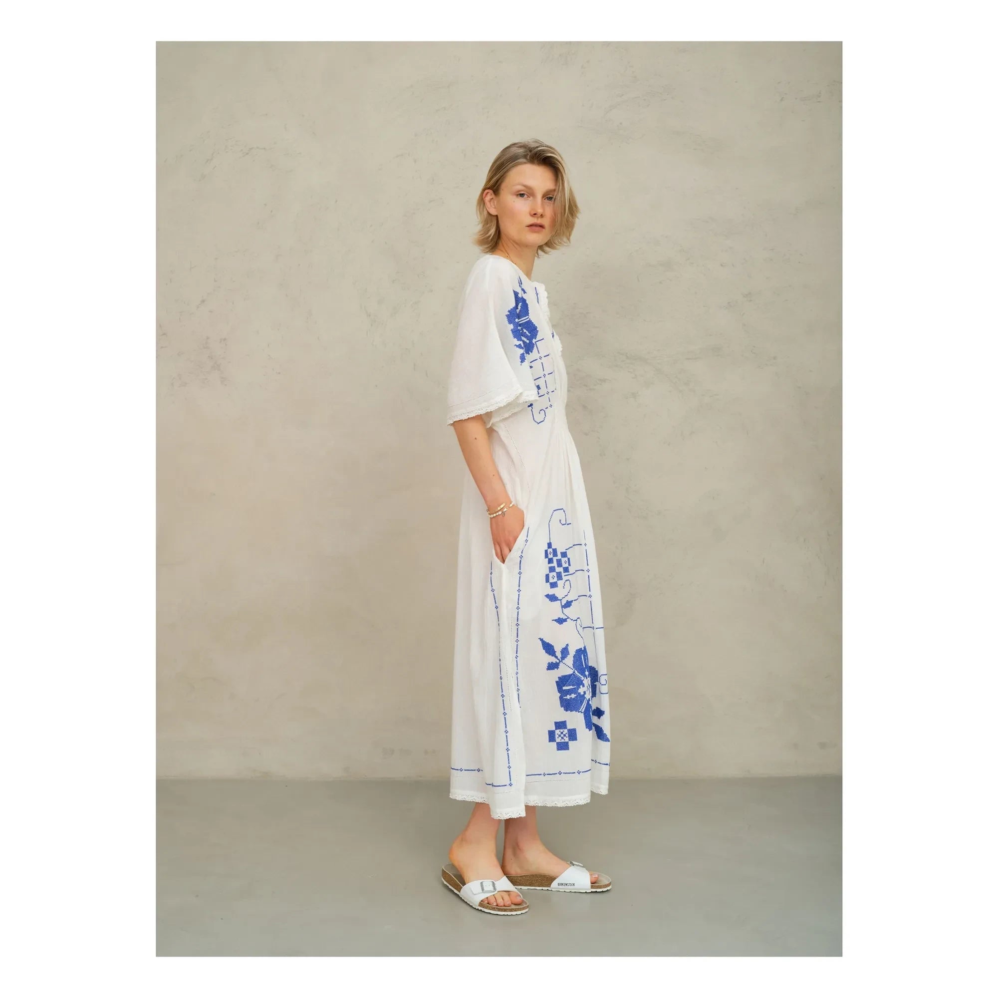 M.A.B.E. - Laney Besticktes Kleid | Blau