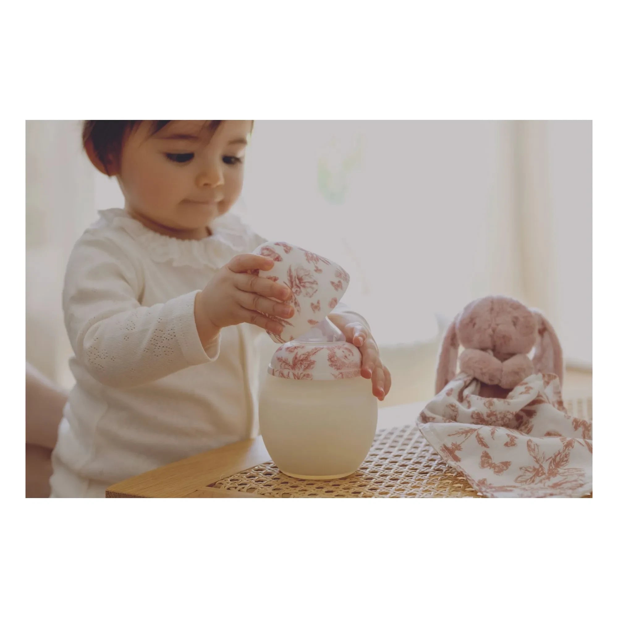 Elhée - Toile de Jouy Babyflaschen und physiologische Sauger aus medizinischem Silikon - Elhée x Tartine et Chocolat | Pfirsich