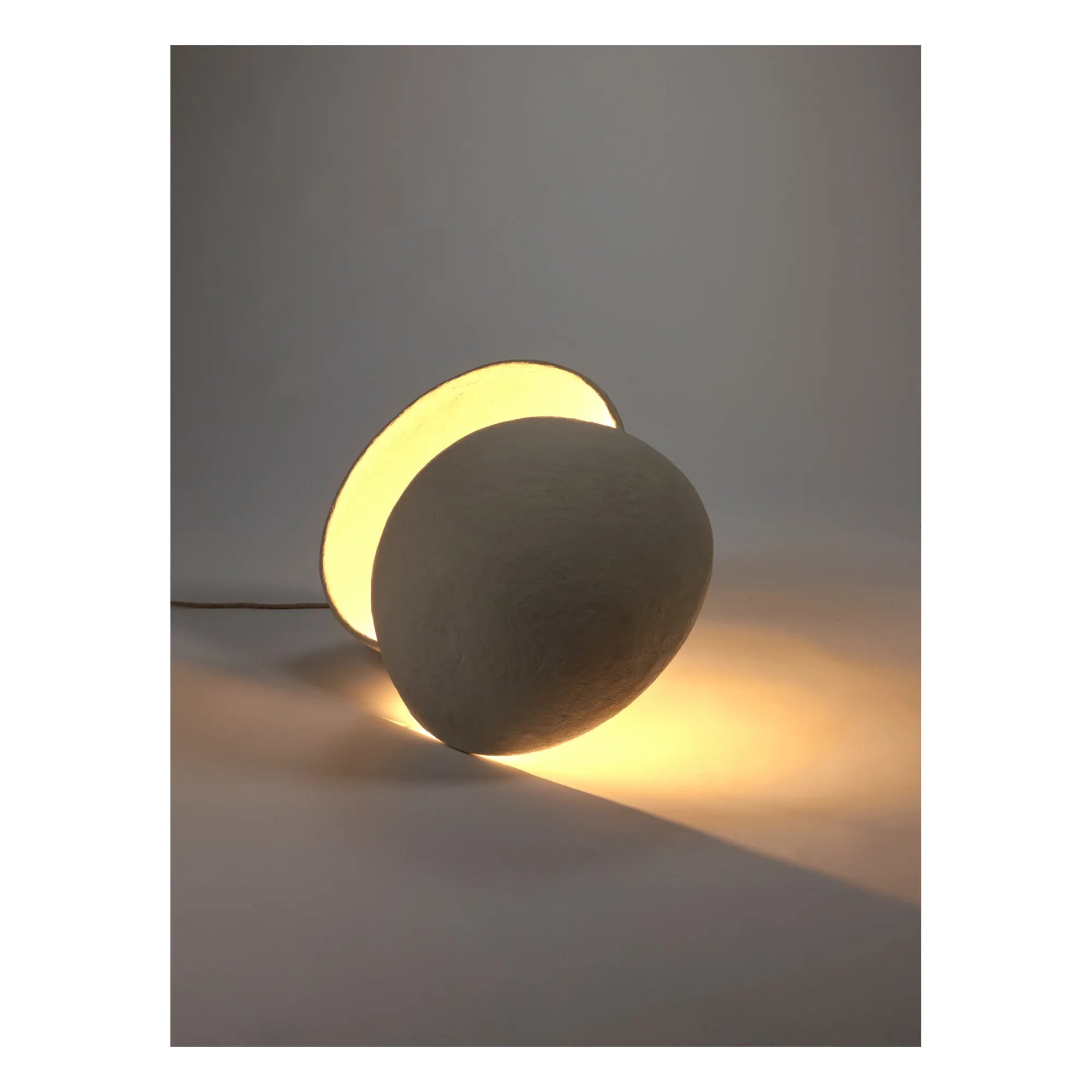 Serax - Earth Round Papier Mâché Lampe | Weiß