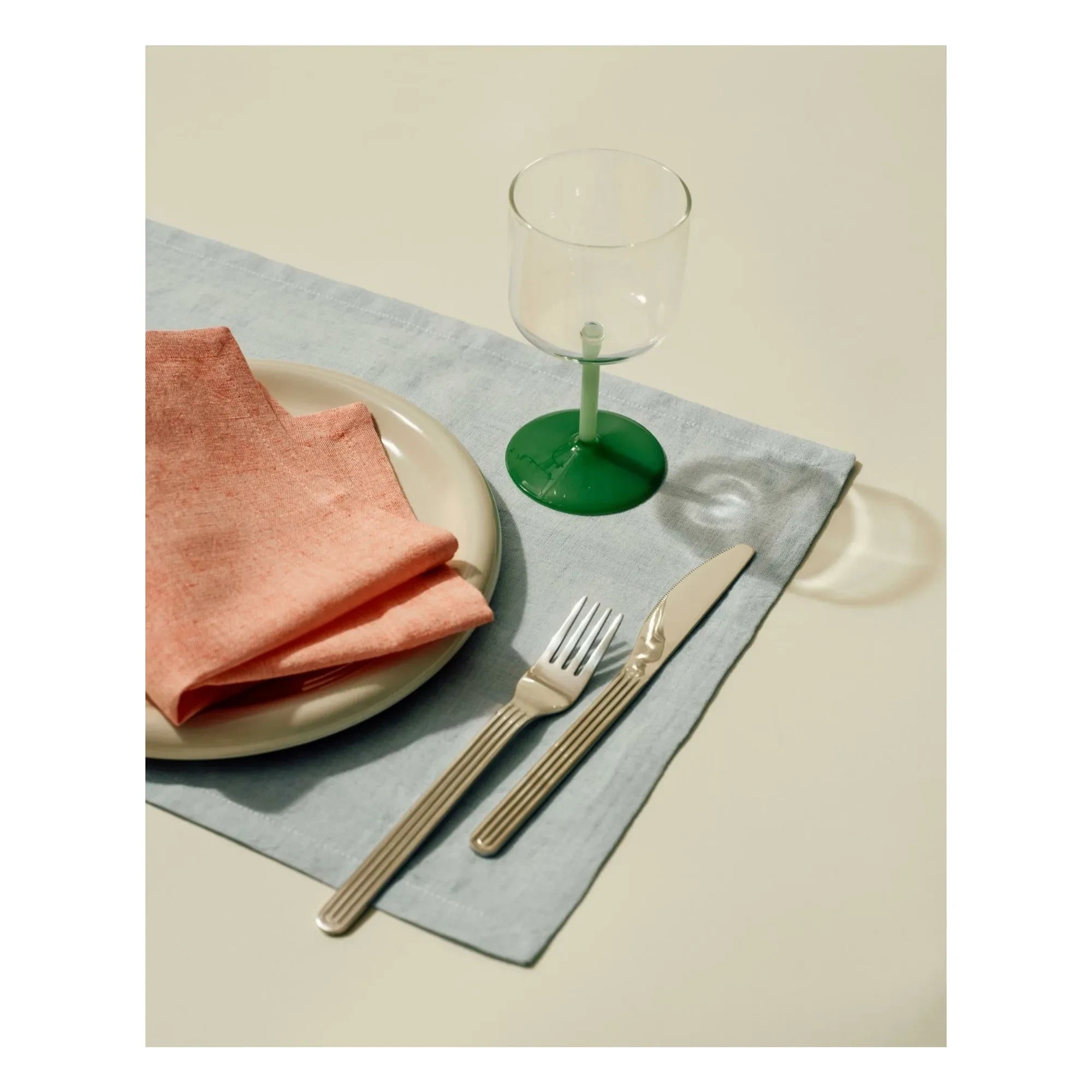 Hay - Bunte Weingläser - 2er-Set | Dunkelgrün