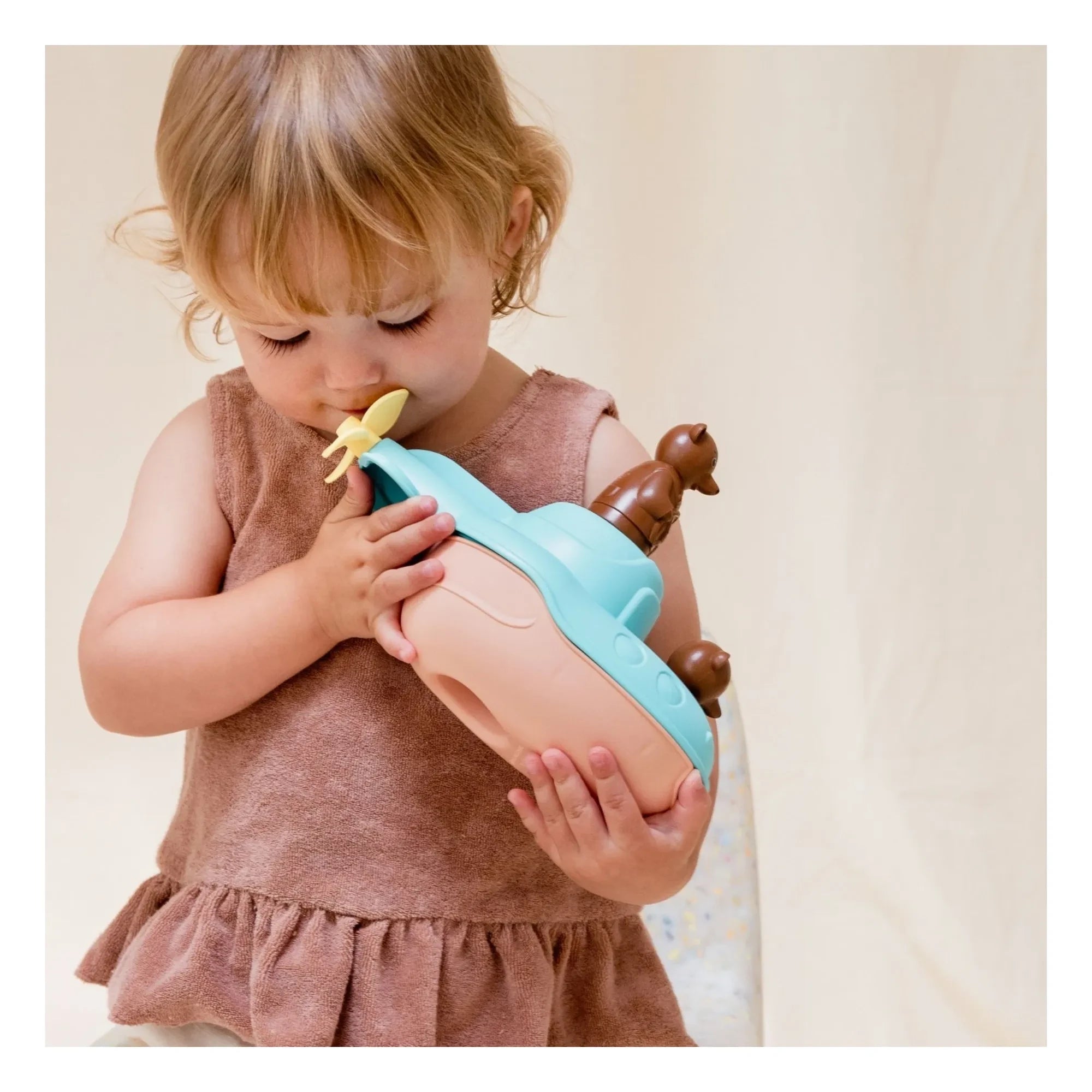 Simple - Badespaß-U-Boot - Einzeln x Kleiner brauner Teddybär | Blau